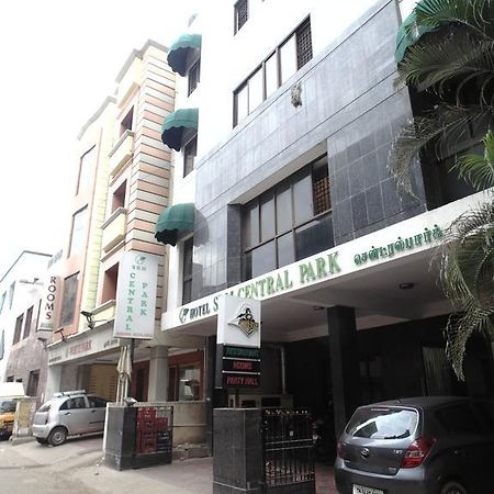 Hotel S R M Central Park Chennai Esterno foto